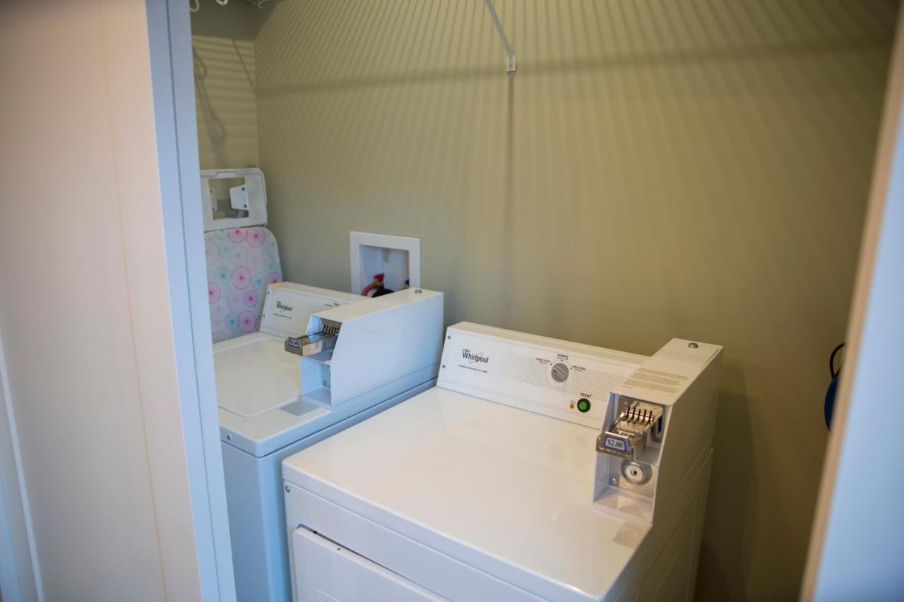 Downtown Whitehorse Deluxe 2 Bedroom Condo Buitenkant foto