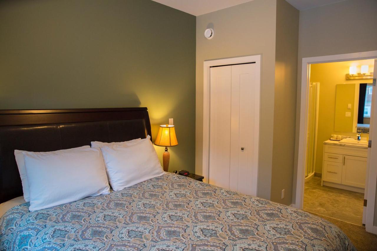 Downtown Whitehorse Deluxe 2 Bedroom Condo Buitenkant foto