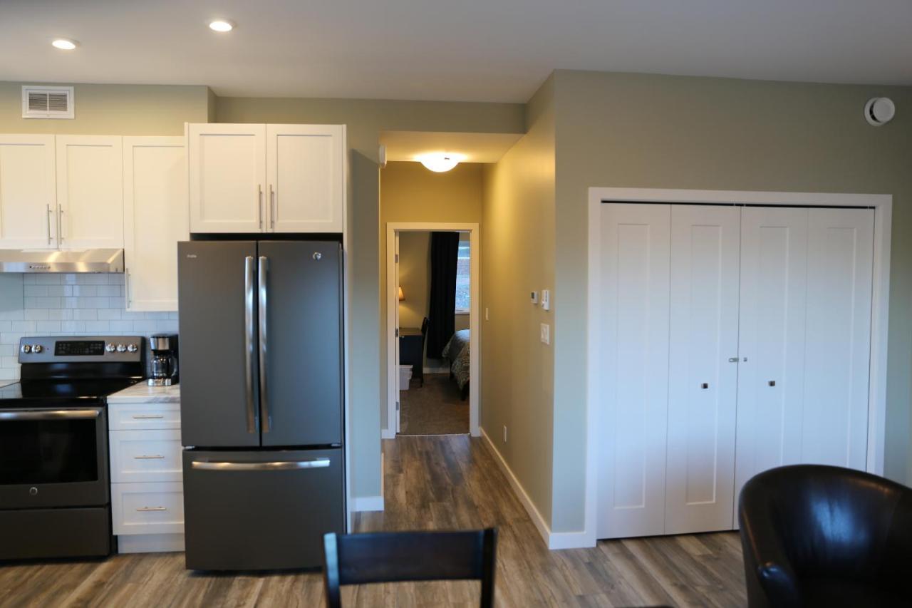 Downtown Whitehorse Deluxe 2 Bedroom Condo Buitenkant foto